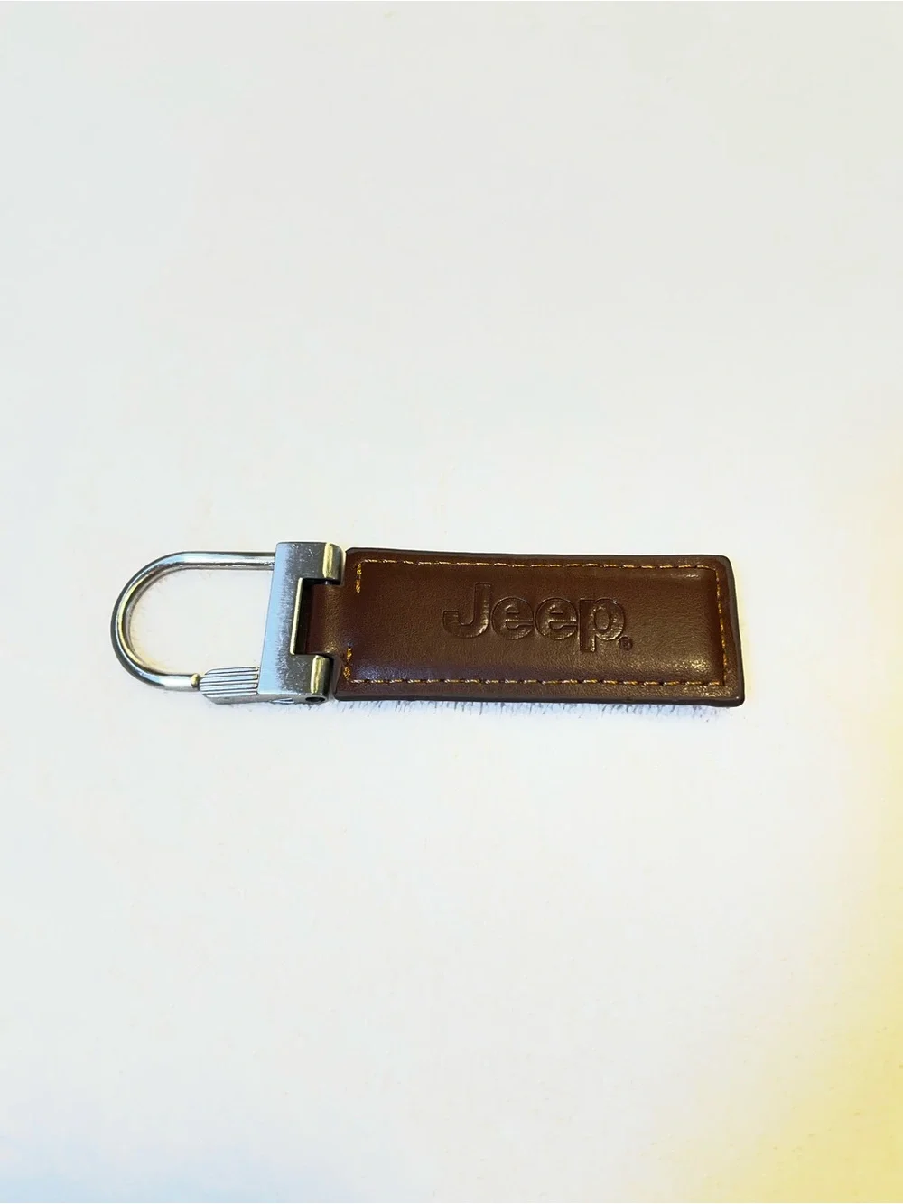 Jeep Brown Leather & Silver Metal Keychain Key Fob Logo Accessory